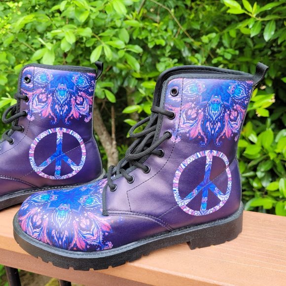 SOLD: Yes We Vibe Psychedelic Doc Martin Style Boots 39 Mandala Peace Festival - Picture 2 of 12